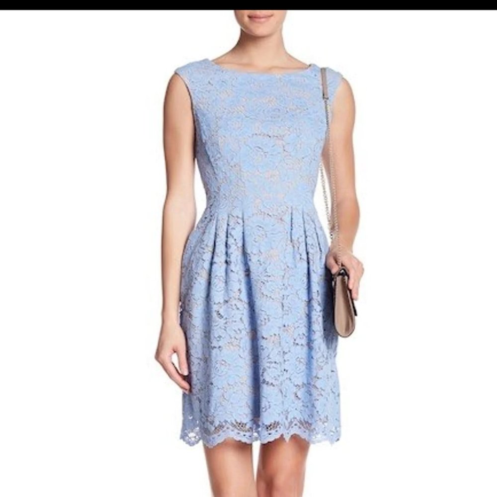 Vince Camuto Baby Blue & Tan Lace Dress with pockets sz 10